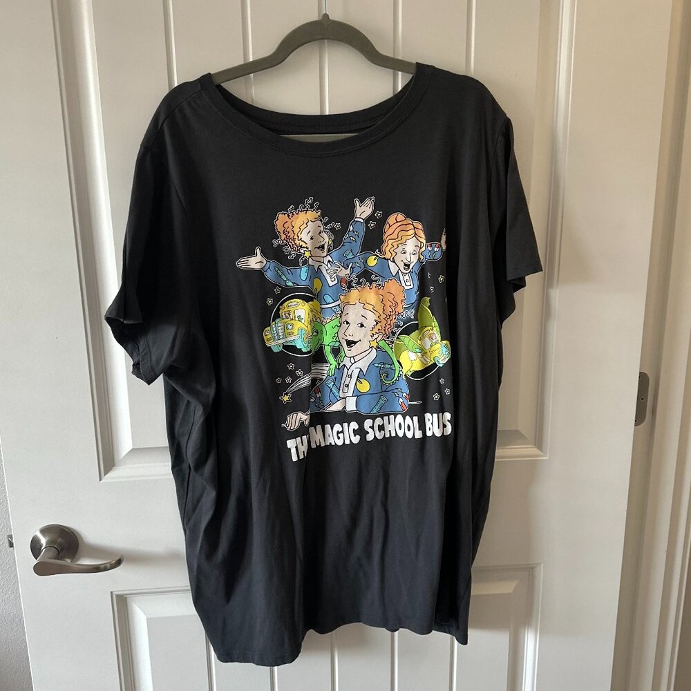 Torrid -- Graphic Tee